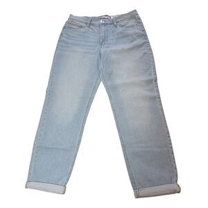 NWT SO Lowrise Boyfriend Jeans Size 11/30W